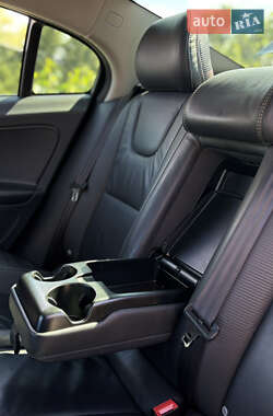 Седан Volvo S60 2011 в 