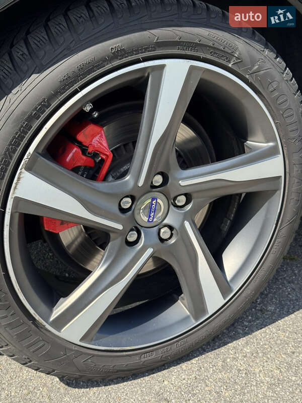 Седан Volvo S60 2011 в Киеве