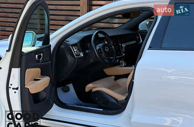 Седан Volvo S60 2020 в 