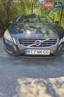Седан Volvo S60 2013 в Киеве