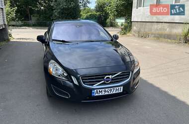 Седан Volvo S60 2011 в 