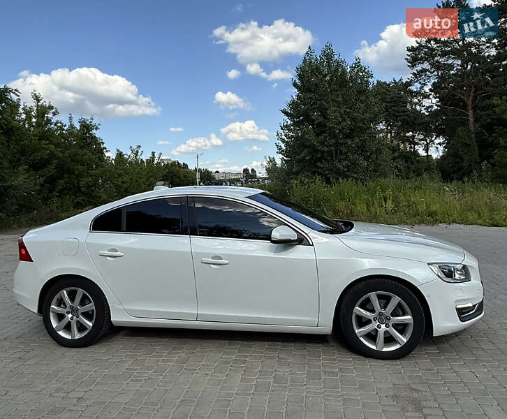 Седан Volvo S60 2017 в Житомирі