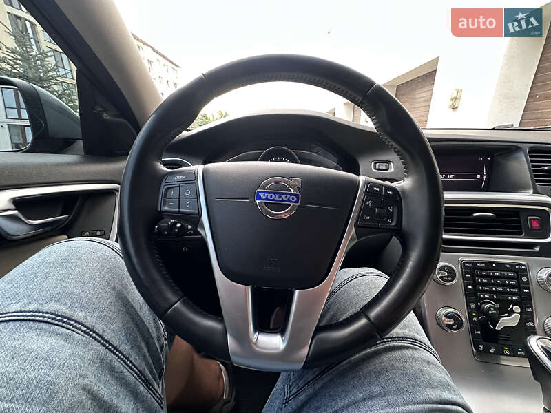 Седан Volvo S60 2017 в Ровно фото 34 Седан Volvo S60 2017 в Ровно
