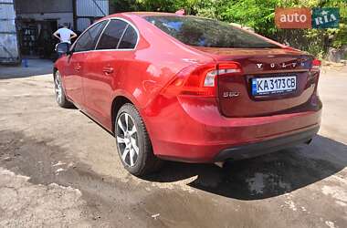 Седан Volvo S60 2011 в 