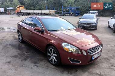 Седан Volvo S60 2011 в 