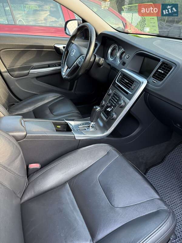 Седан Volvo S60 2011 в Старокостянтинові