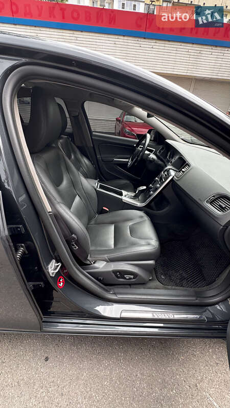 Седан Volvo S60 2014 в Києві