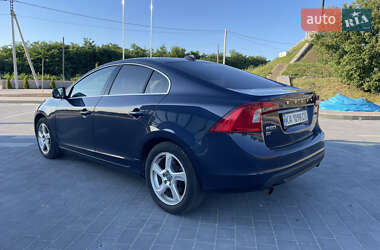 Седан Volvo S60 2011 в 