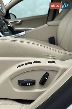 Седан Volvo S60 2014 в 