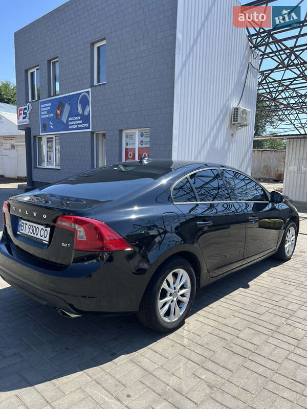 Седан Volvo S60 2011 в Николаеве
