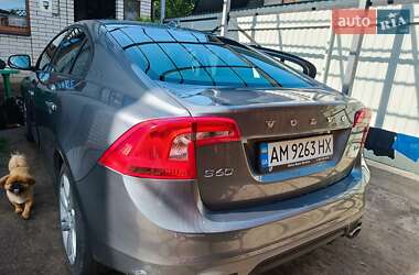 Седан Volvo S60 2017 в 