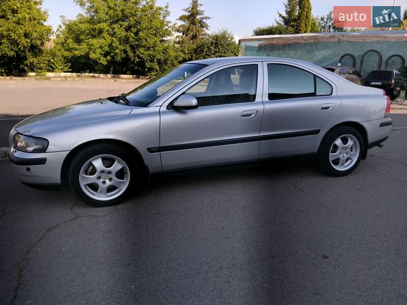 Седан Volvo S60 2001 в Володимирі