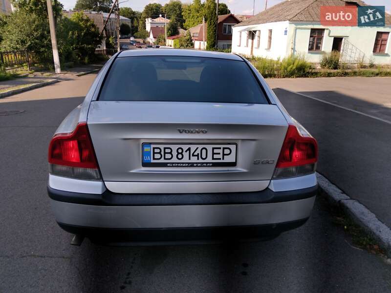 Седан Volvo S60 2001 в Володимирі