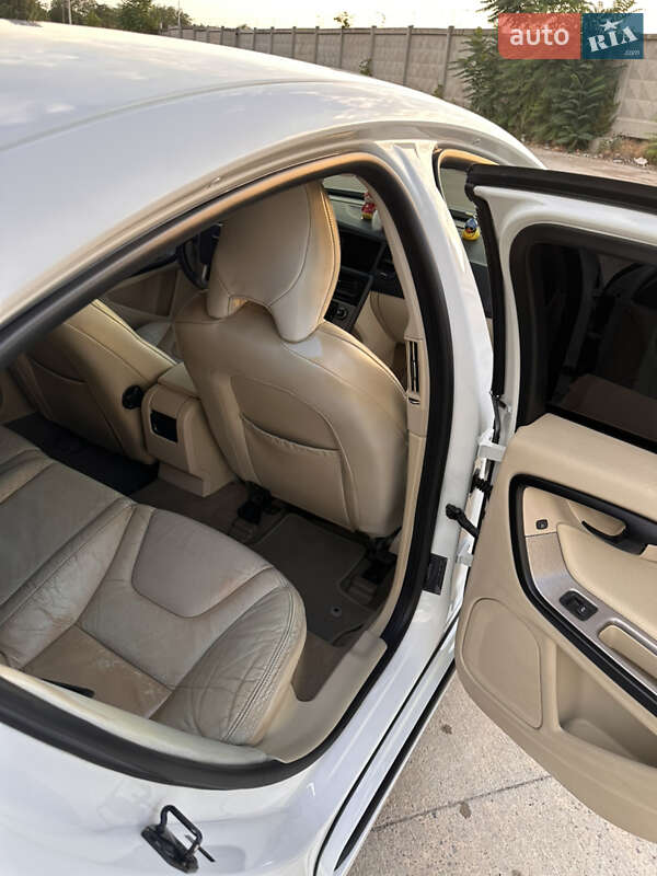 Седан Volvo S60 2012 в Одессе