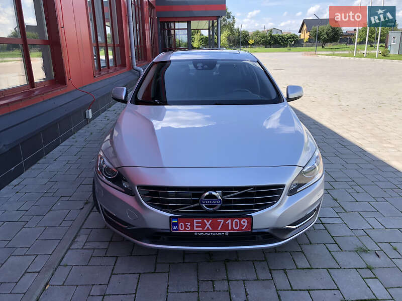 Седан Volvo S60 2016 в Ровно