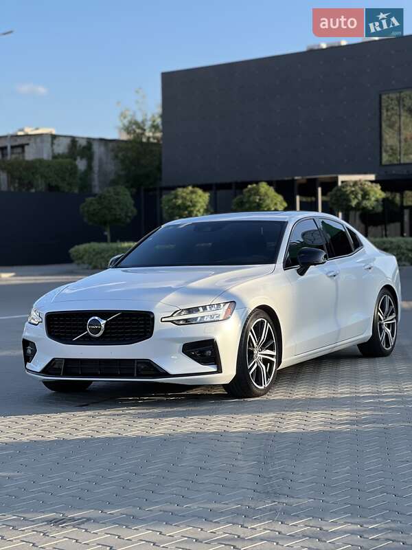 Седан Volvo S60 2019 в Києві фото 3 Седан Volvo S60 2019 в Києві
