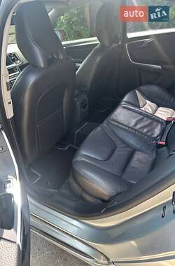 Седан Volvo S60 2013 в 
