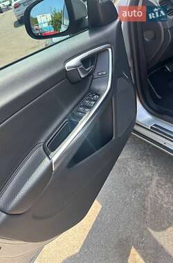 Седан Volvo S60 2013 в 