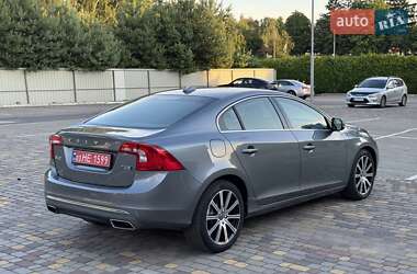 Седан Volvo S60 2017 в 