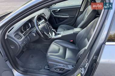 Седан Volvo S60 2017 в 