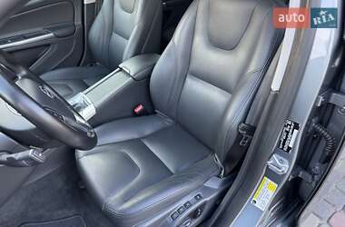 Седан Volvo S60 2017 в 