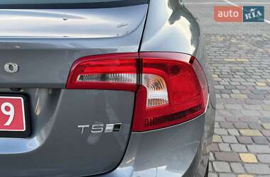 Седан Volvo S60 2017 в 