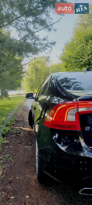 Седан Volvo S60 2014 в Ровно