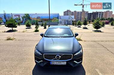 Седан Volvo S60 2020 в 
