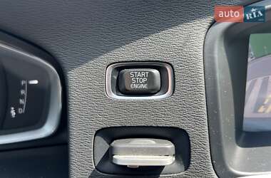 Седан Volvo S60 2014 в 