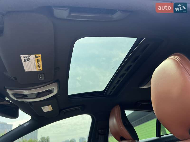 Седан Volvo S60 2014 в Киеве