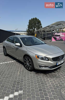 Седан Volvo S60 2016 в 