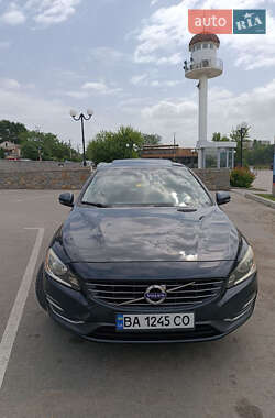 Седан Volvo S60 2013 в 