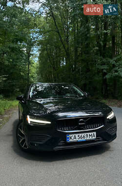 Седан Volvo S60 2020 в Києві