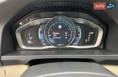 Седан Volvo S60 2013 в 