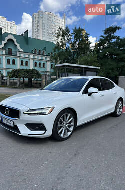 Седан Volvo S60 2020 в Києві