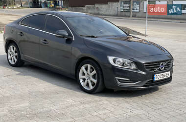 Седан Volvo S60 2016 в Тернополі