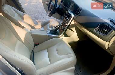 Седан Volvo S60 2014 в 