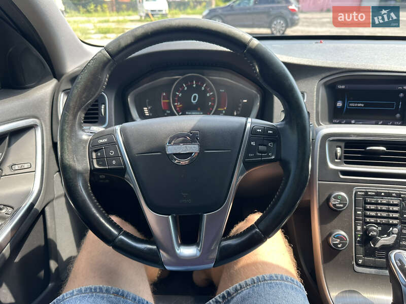 Седан Volvo S60 2013 в Нежине