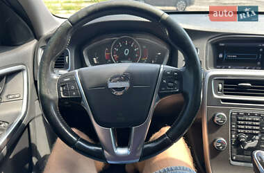 Седан Volvo S60 2013 в 