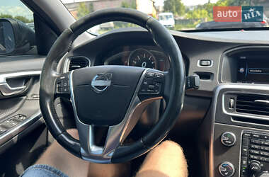 Седан Volvo S60 2013 в 