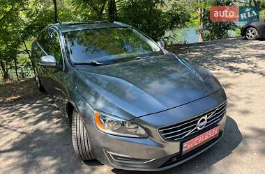 Седан Volvo S60 2016 в 