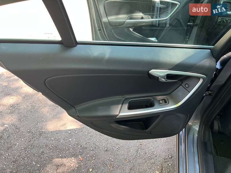 Седан Volvo S60 2016 в Днепре фото 11 Седан Volvo S60 2016 в Днепре