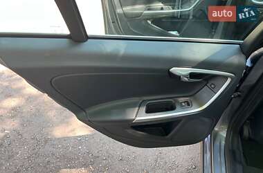 Седан Volvo S60 2016 в 