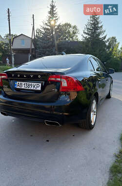 Седан Volvo S60 2013 в 