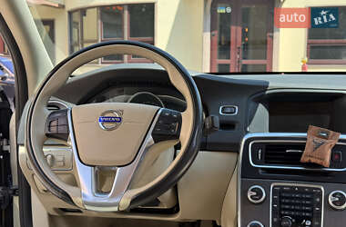 Седан Volvo S60 2014 в 