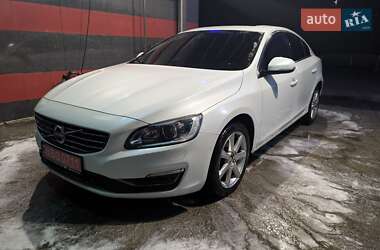 Седан Volvo S60 2017 в Тернополе