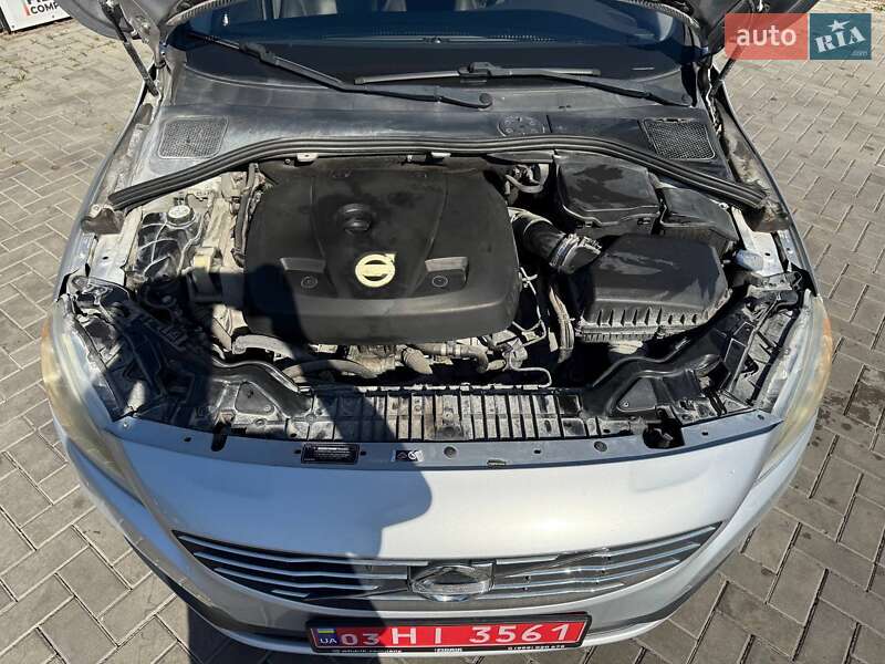 Седан Volvo S60 2015 в Луцке