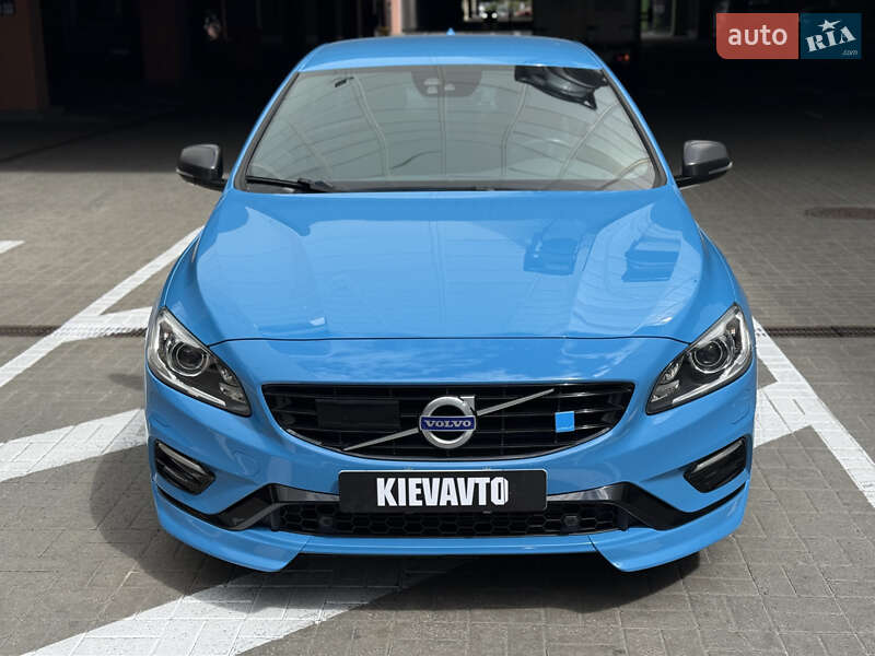 Седан Volvo S60 2017 в Киеве