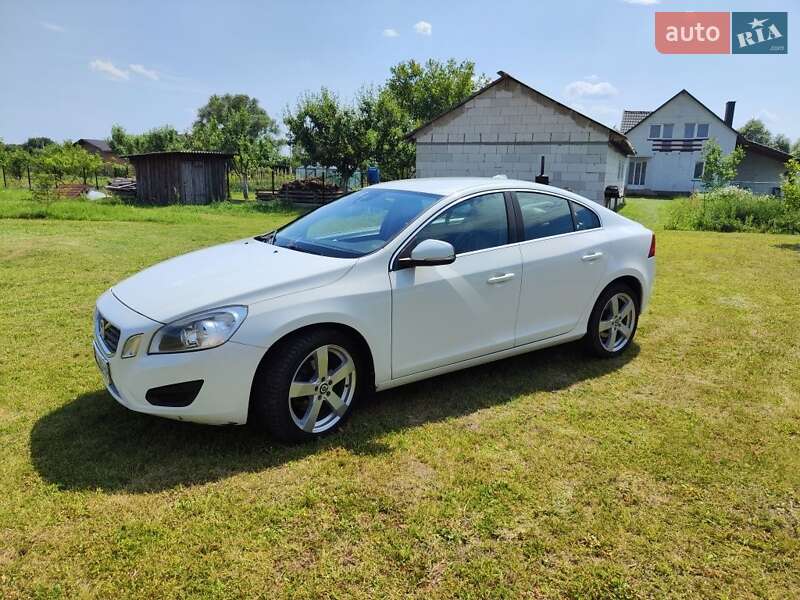 Седан Volvo S60 2012 в Ковеле