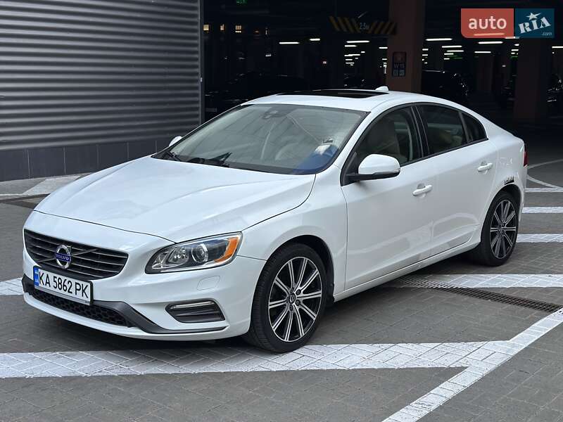 Седан Volvo S60 2017 в Киеве